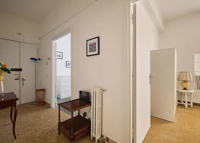 Domus Erasmo Apartment Rome