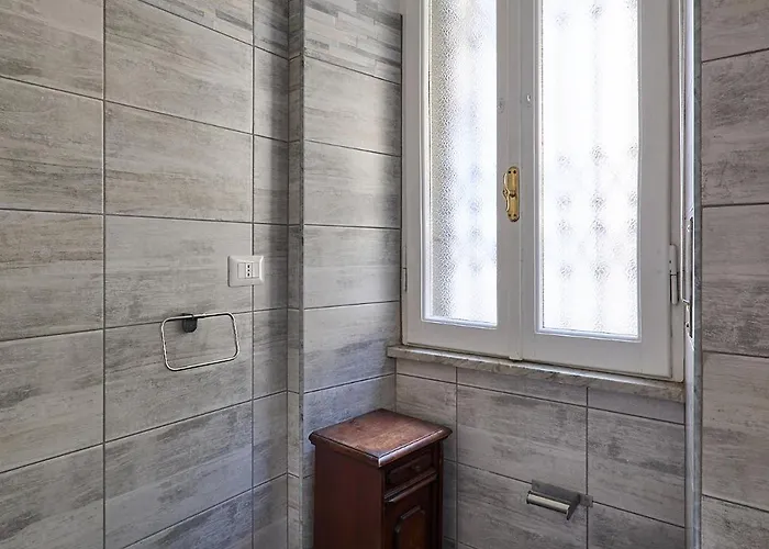Domus Erasmo Apartment Rome